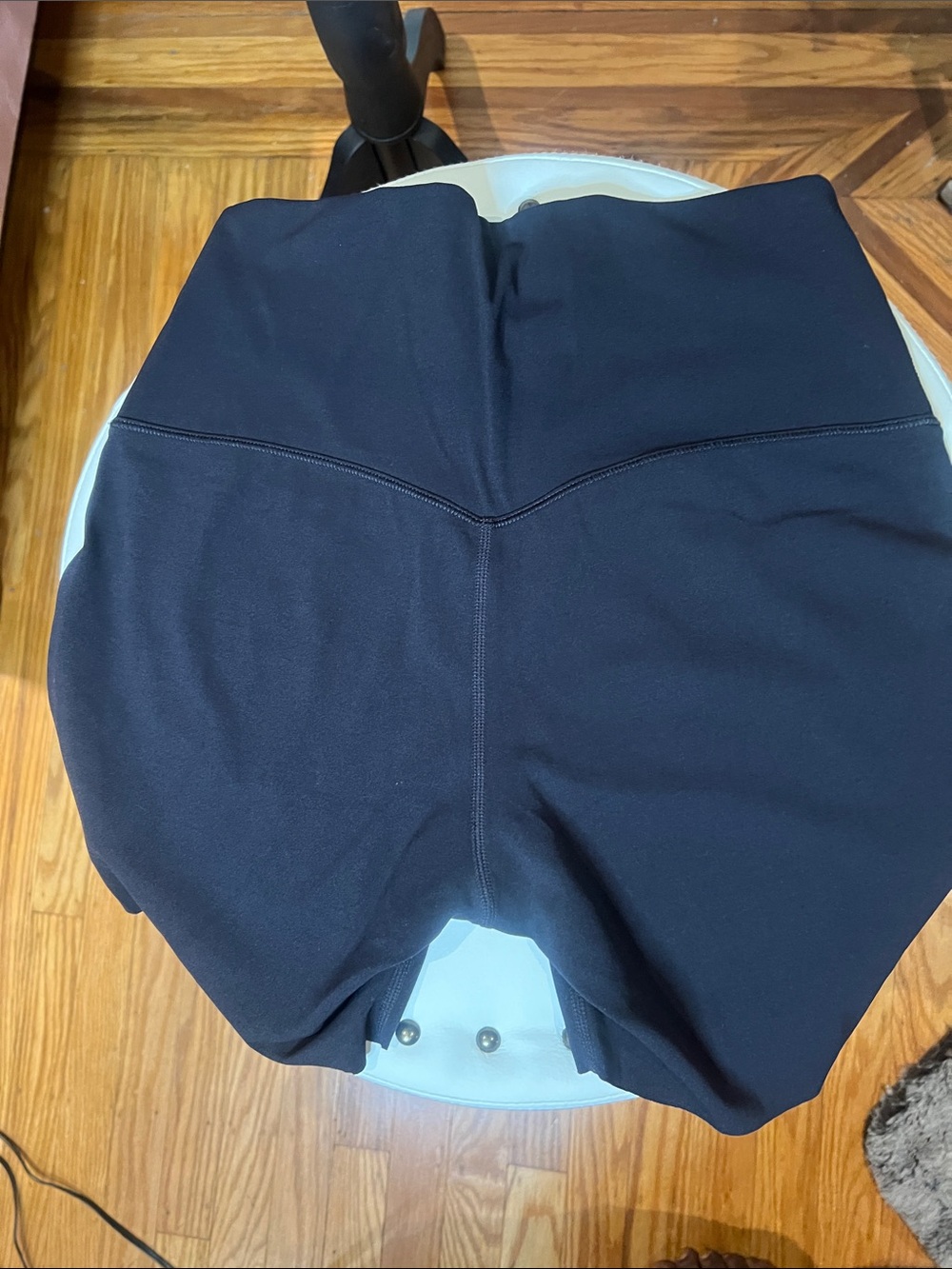 Nike Women’s Black High-Rise Athletic Biker Shorts with Swoosh - Picture 3 of 4